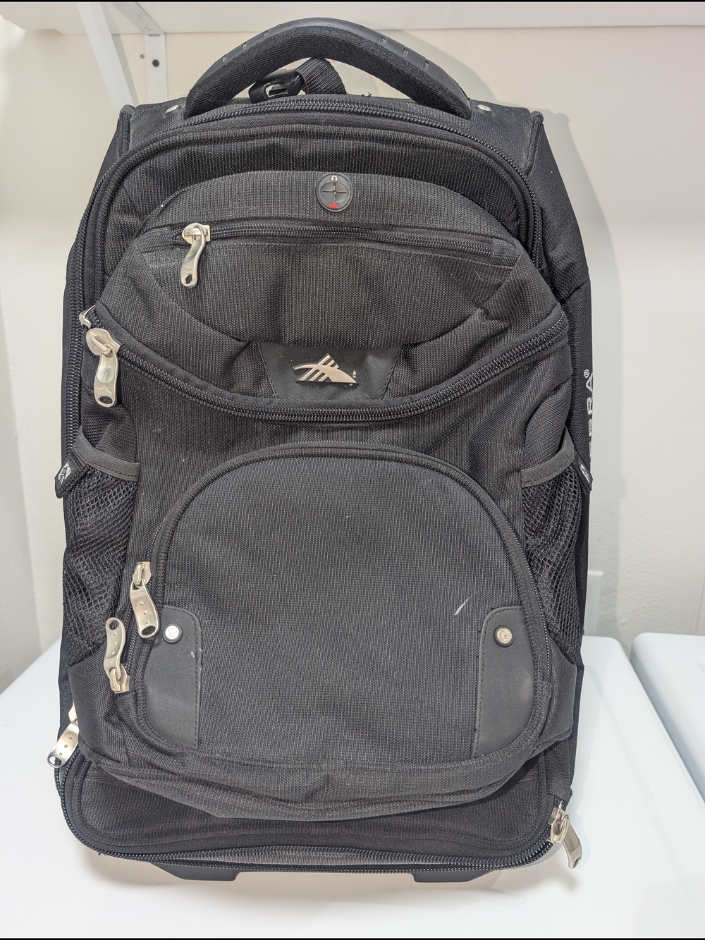 High Sierra Rolling Carryon Detachable Backpack